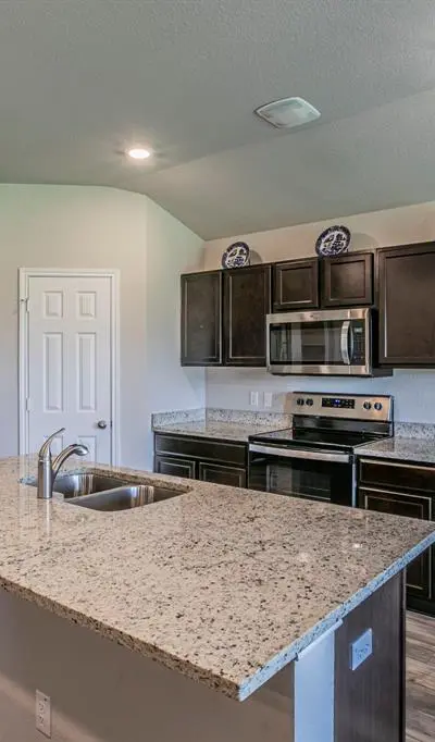 7017 Canadian Drive, China Spring TX 76633 - Photo 5