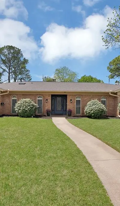 1500 Wagon Wheel Trail, Pantego TX 76013
