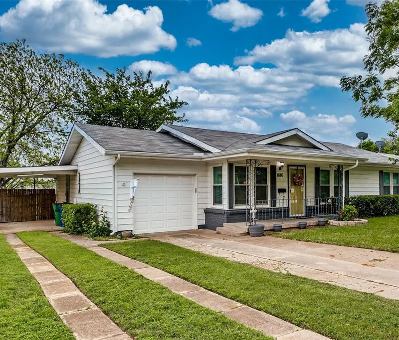 1816 Eden Avenue, Haltom City TX 76117