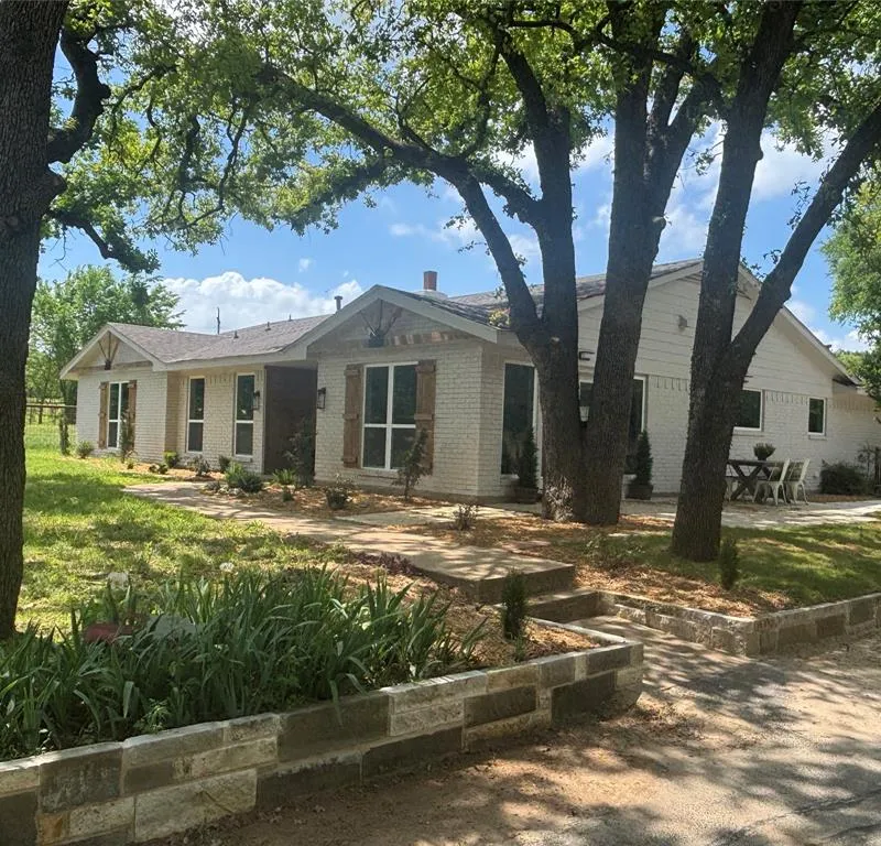 660 Chinn Chapel Road, Copper Canyon TX 75077