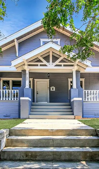 2107 College Avenue, Fort Worth TX 76110 - Photo 2