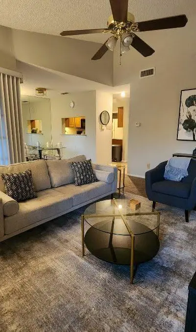 1100 Riverchase Lane # 209, Arlington TX 76011