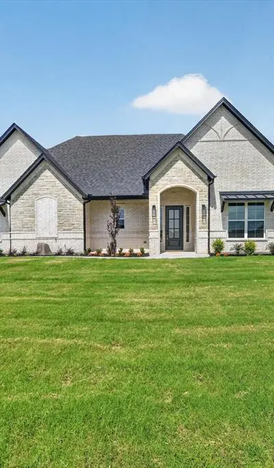 1045 Arbor Vista Drive, Azle TX 76020 - Photo 2