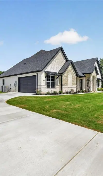 1045 Arbor Vista Drive, Azle TX 76020 - Photo 3