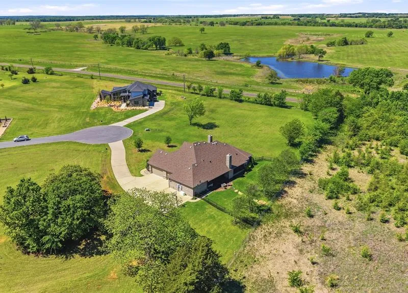 56 Turtle Point Lane, Gordonville TX 76245