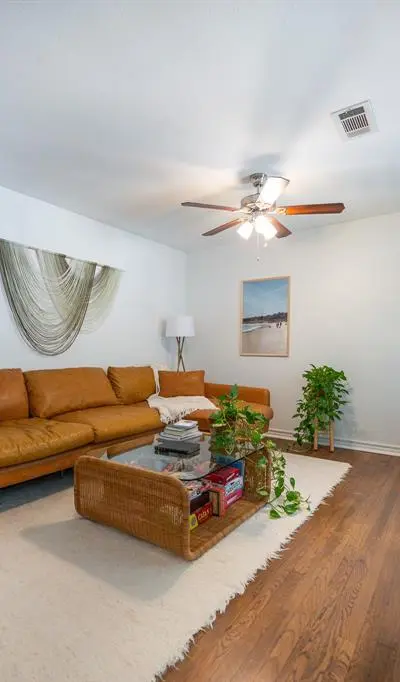 2017 Bluebonnet Drive, Fort Worth TX 76111 - Photo 3