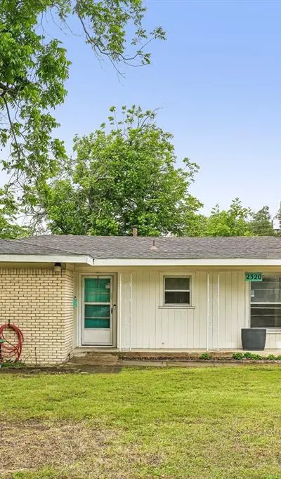 2320 Maryel Drive, Fort Worth TX 76112
