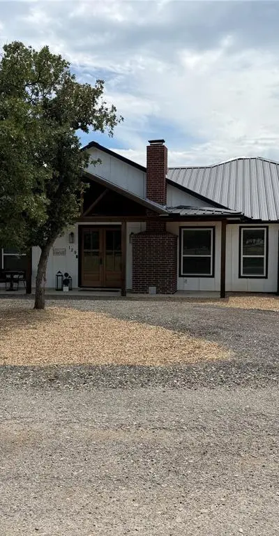 129 Whiskey Ranch Road, Runaway Bay TX 76426