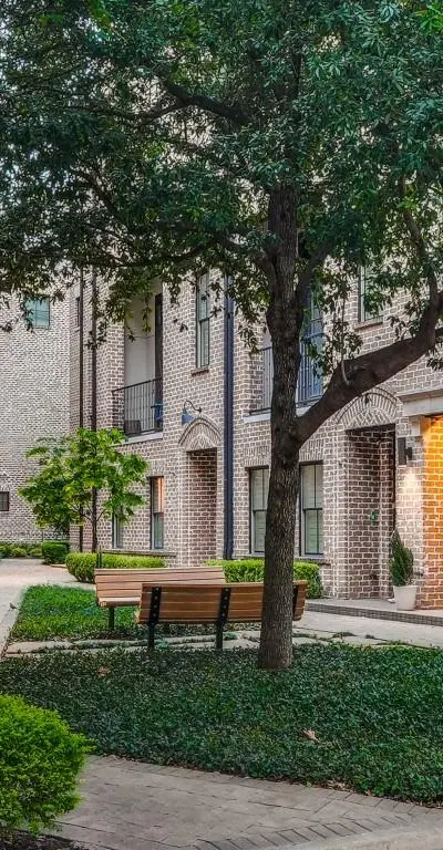 536 S Pearl Expressway, Dallas TX 75201 - Photo 3