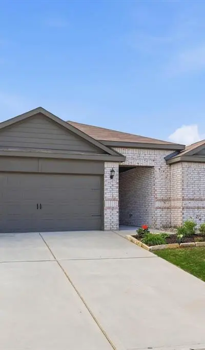 165 Bandana Circle, Newark TX 76071 - Photo 2