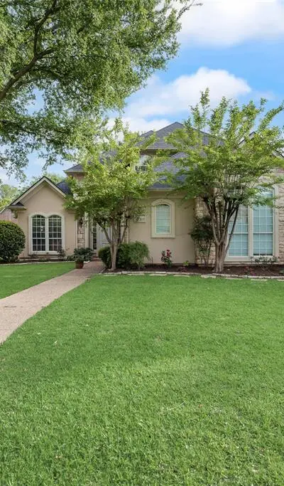 307 Skyline Drive, Trophy Club TX 76262 - Photo 2