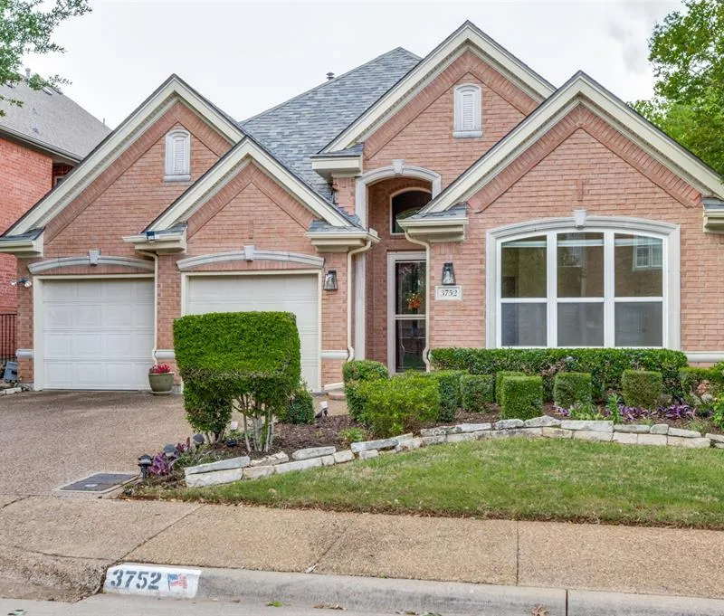 3752 Park Place, Addison TX 75001