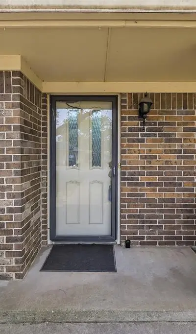 810 Hilltop Drive, Weatherford TX 76086 - Photo 2