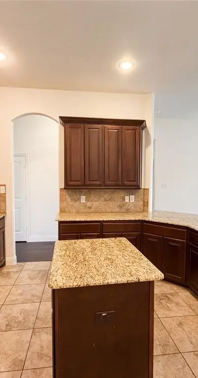 3717 Dutch Iris Lane, Forest Hill TX 76140 - Photo 2