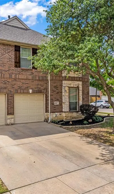 2007 Chittam Drive, Euless TX 76039 - Photo 2