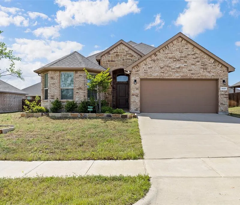 3437 Lauren Street, Krum TX 76249