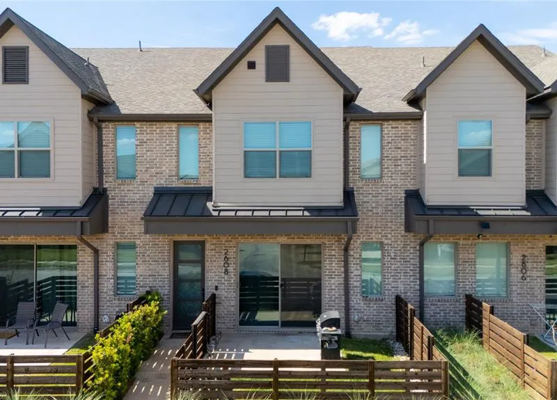 2608 La Cala Drive # O, Grand Prairie TX 75054