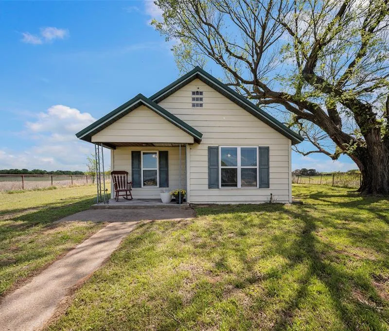 3913 Fm1956, Nocona TX 76255
