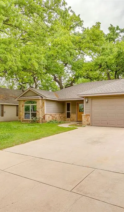 212 W 1st Street, Weatherford TX 76086 - Photo 3