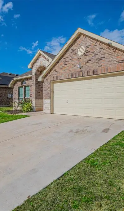 414 Lucky Landing Drive, Wilmer TX 75172 - Photo 3