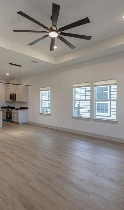820 Glen Garden, Fort Worth TX 76104 - Photo 3