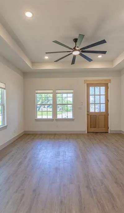 820 Glen Garden, Fort Worth TX 76104 - Photo 4