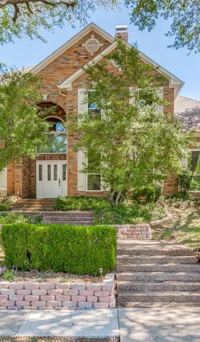 2604 Spring Lake Drive, Richardson TX 75082