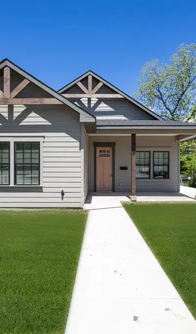 805 Glen Garden, Fort Worth TX 76104