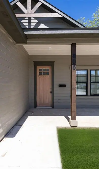 805 Glen Garden, Fort Worth TX 76104 - Photo 2