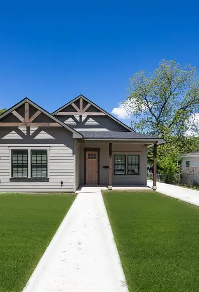 805 Glen Garden, Fort Worth TX 76104 - Photo 3