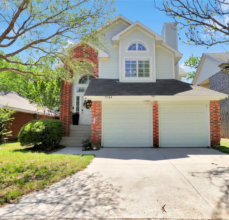 7544 Arbor Hill Drive, Fort Worth TX 76120