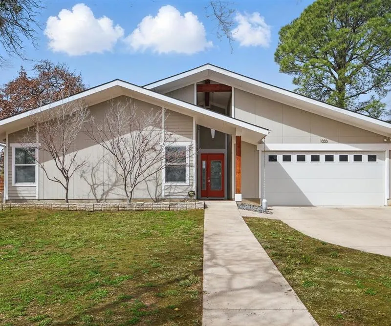1300 Kendolph Drive, Denton TX 76205