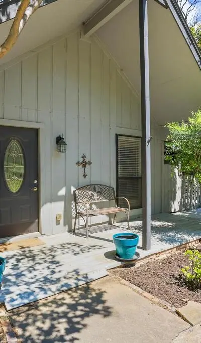325 Lakewood Lane, Pottsboro TX 75076 - Photo 2