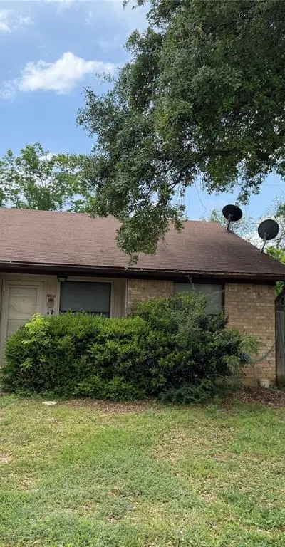 6508 Oak Forest Court, Fort Worth TX 76112 - Photo 2