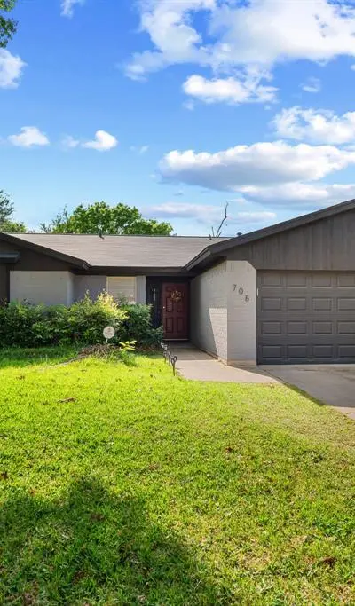 708 Del Mar Lane, Arlington TX 76012