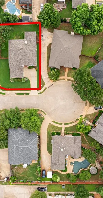 101 Edinburgh Court, Highland Village TX 75077 - Photo 3