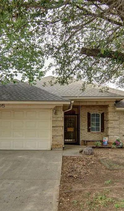 8905 San Joaquin Trail, Fort Worth TX 76118