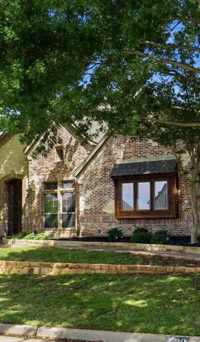 620 Highview Lane, Hurst TX 76054 - Photo 2