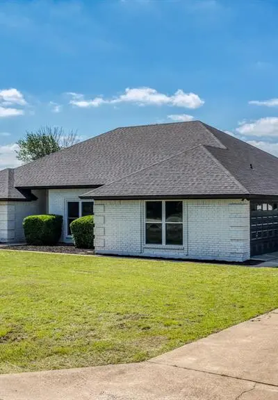 142 Lori Drive, Willow Park TX 76087 - Photo 2