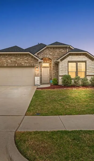 1443 Fox Hollow Road, Krum TX 76249