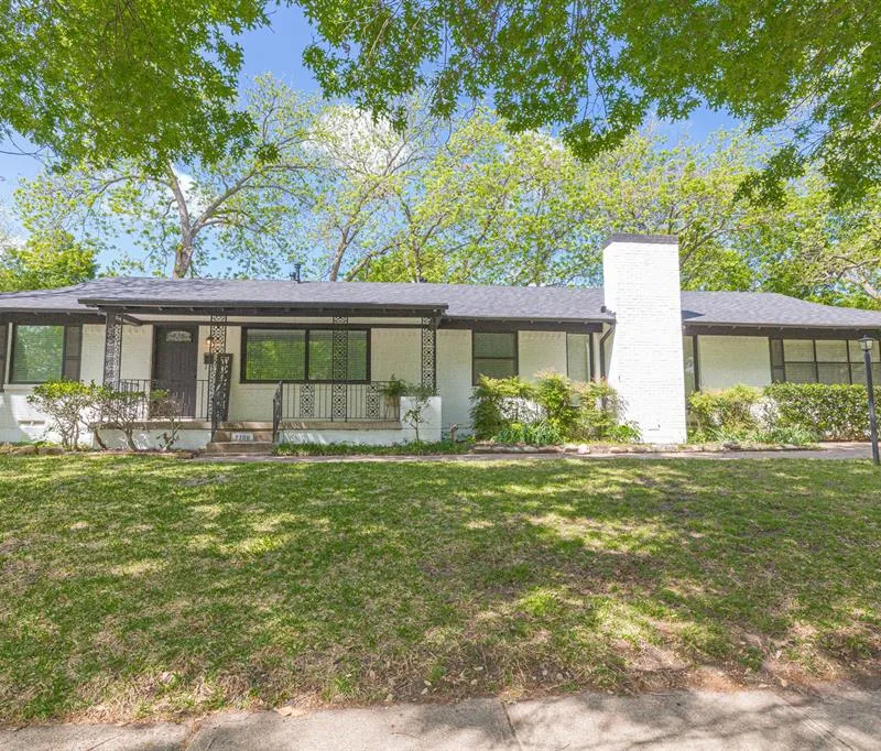 2709 Fairfax Drive, Garland TX 75041