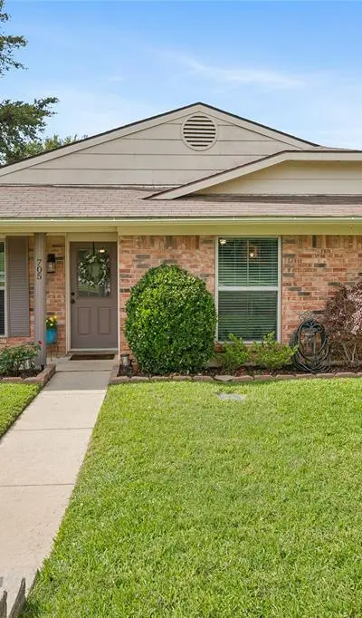 705 Walnut Drive, Lewisville TX 75067