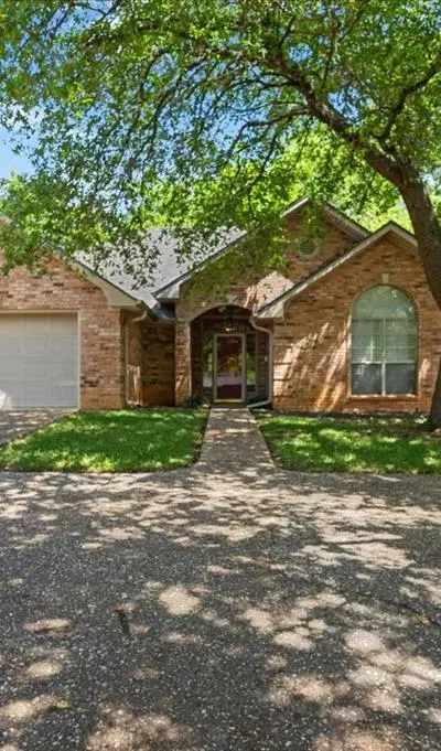 2824 Crestview Avenue, Tyler TX 75701 - Photo 2
