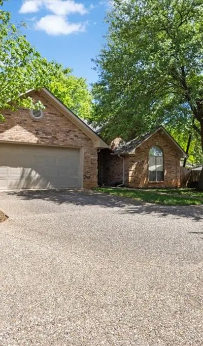 2824 Crestview Avenue, Tyler TX 75701 - Photo 3