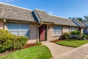 13842 Methuen Green Lane, Dallas TX 75240