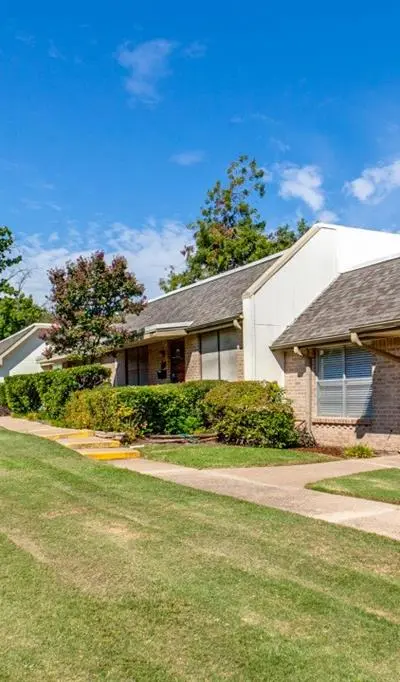 13842 Methuen Green Lane, Dallas TX 75240 - Photo 2