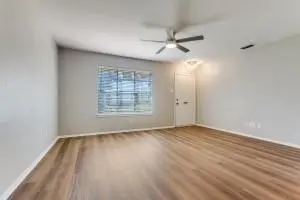 13842 Methuen Green Lane, Dallas TX 75240 - Photo 3