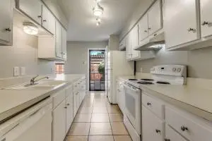 13842 Methuen Green Lane, Dallas TX 75240 - Photo 5