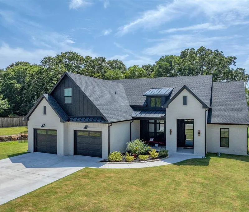 160 Bent Oak Drive, Pottsboro TX 75076