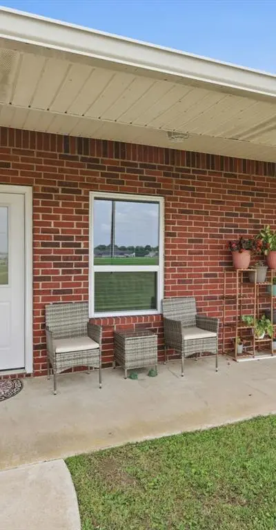 636 E Eubank Street, Mabank TX 75147 - Photo 4